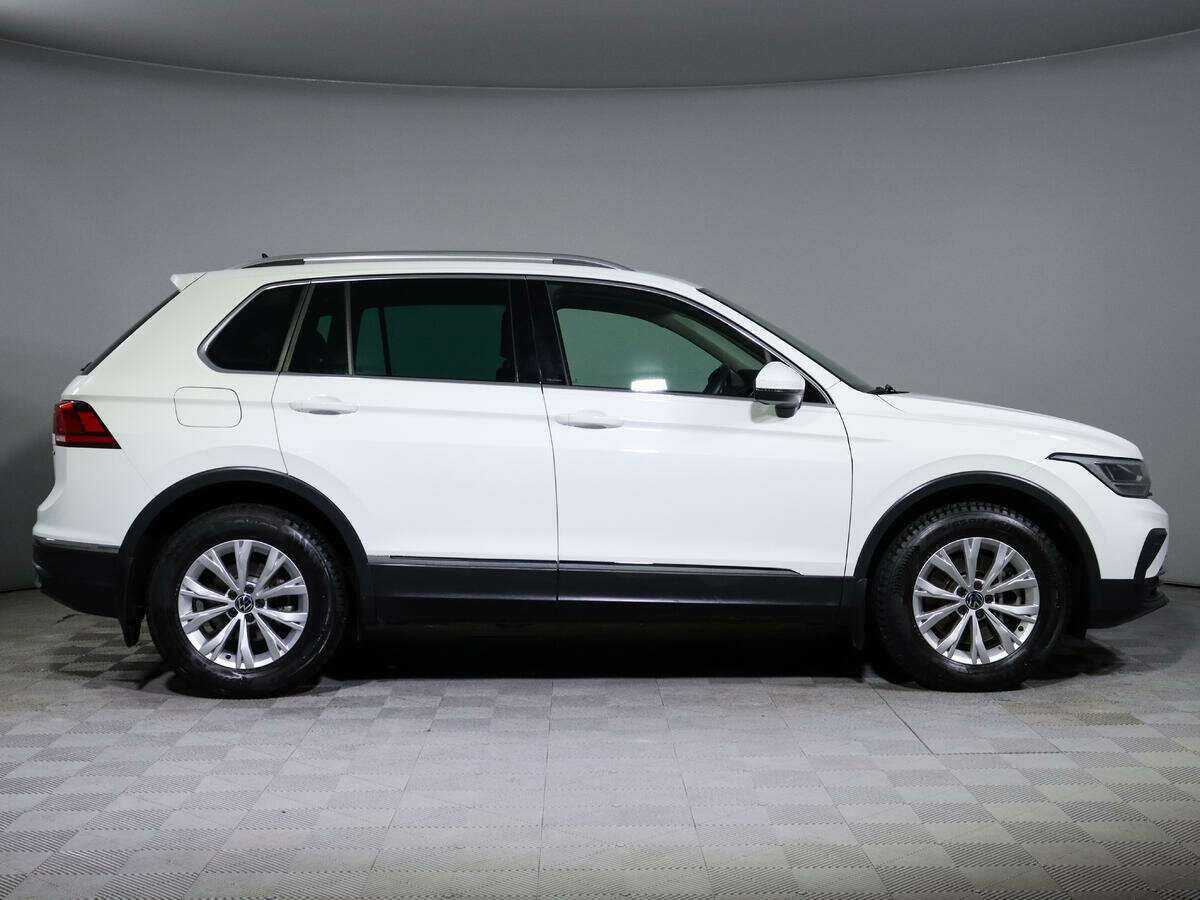 Volkswagen Tiguan, 2020 - фото №4