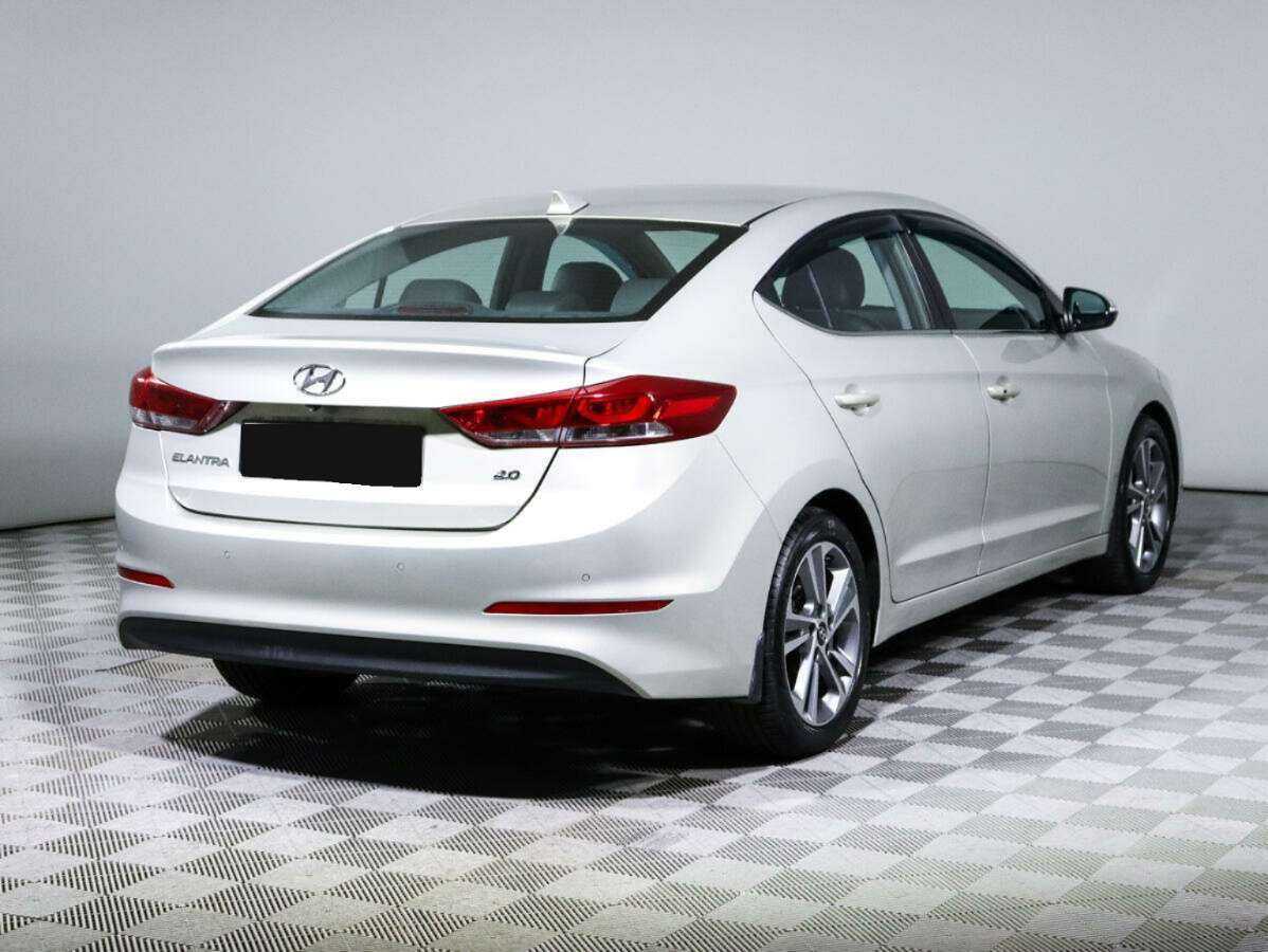 Hyundai Elantra, 2018 - фото №4