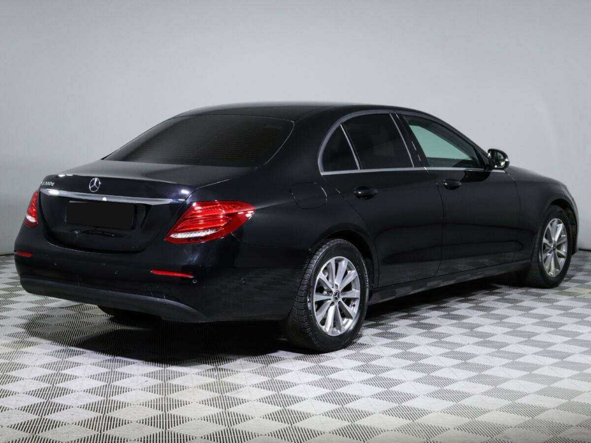 Mercedes-Benz E-Класс 200 d, 2019 - фото №4