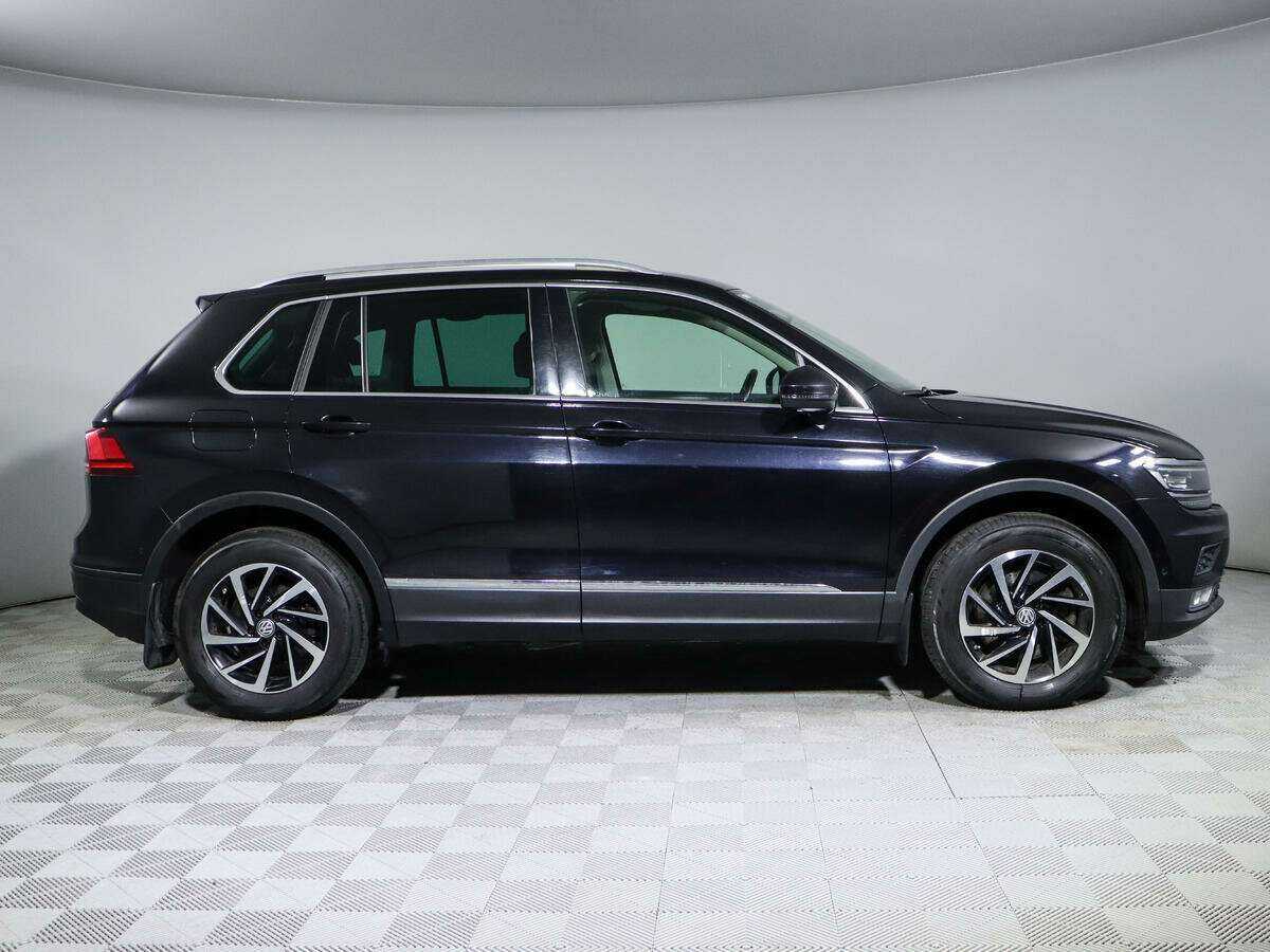 Volkswagen Tiguan, 2018 - фото №2