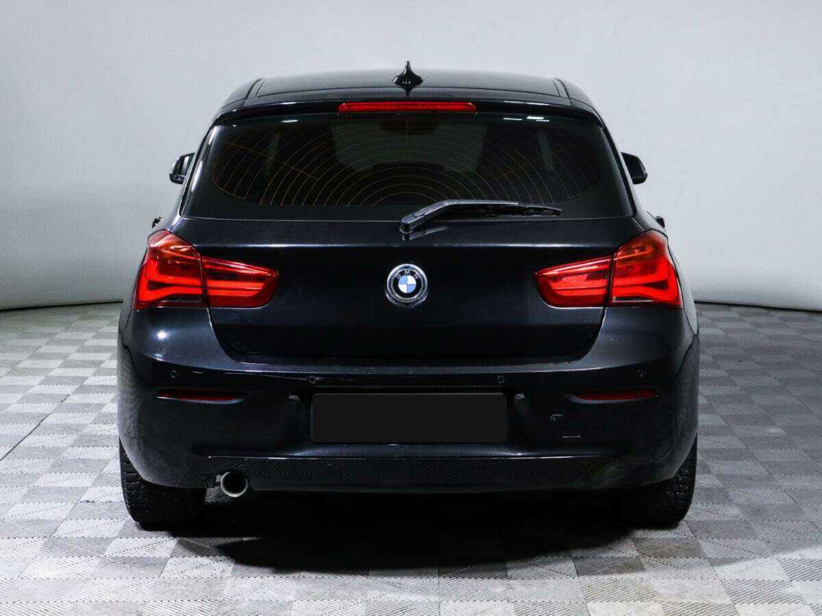 BMW 1 серии 118i, 2018 - фото №2