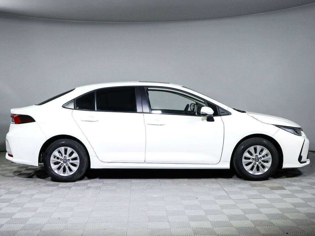 Toyota Corolla, 2022 - фото №4