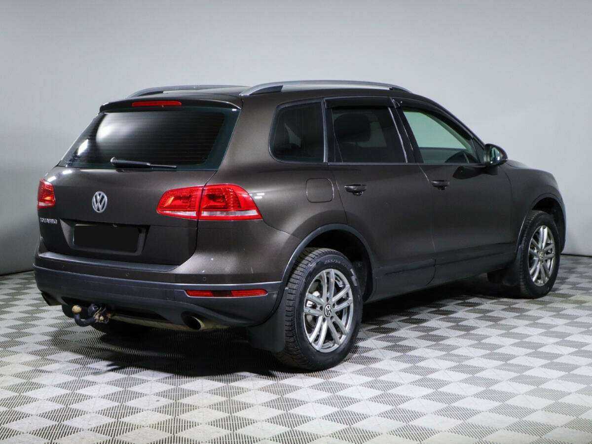 Volkswagen Touareg, 2015 - фото №4