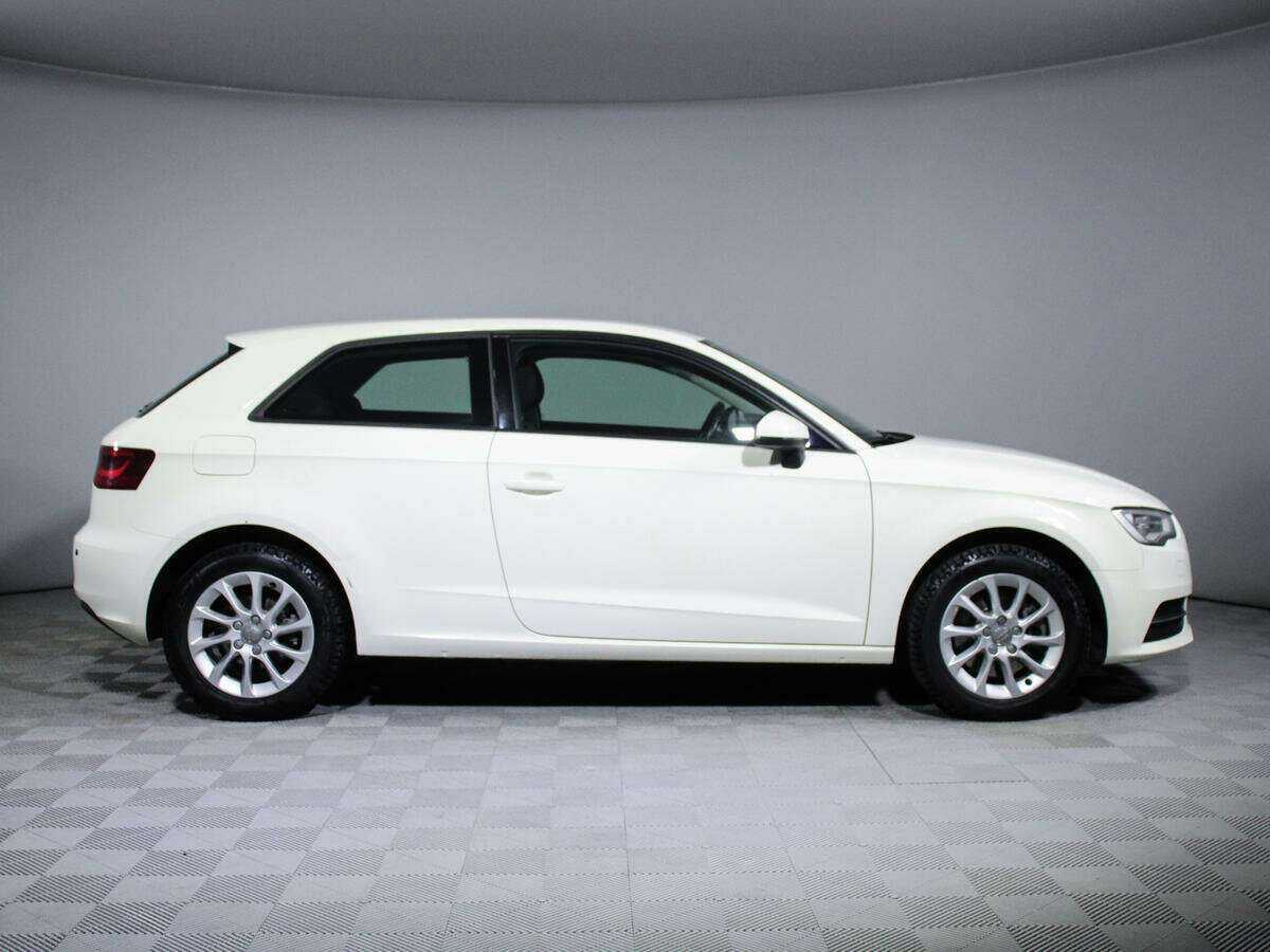 Audi A3, 2012 - фото №4