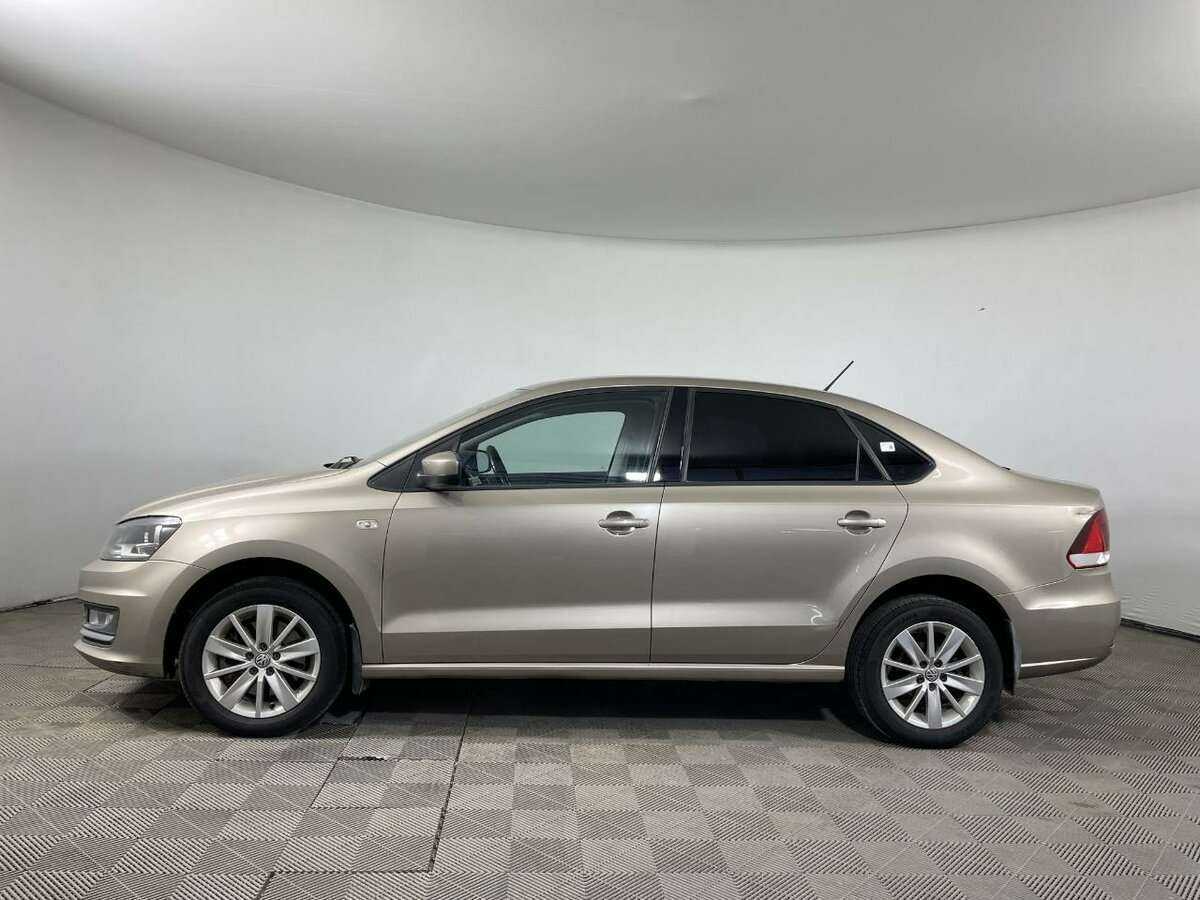 Volkswagen Polo, 2015 - фото №4