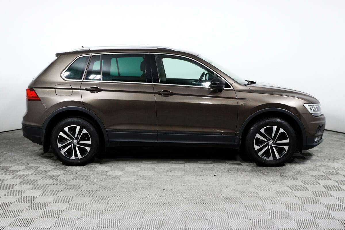 Volkswagen Tiguan, 2020 - фото №4