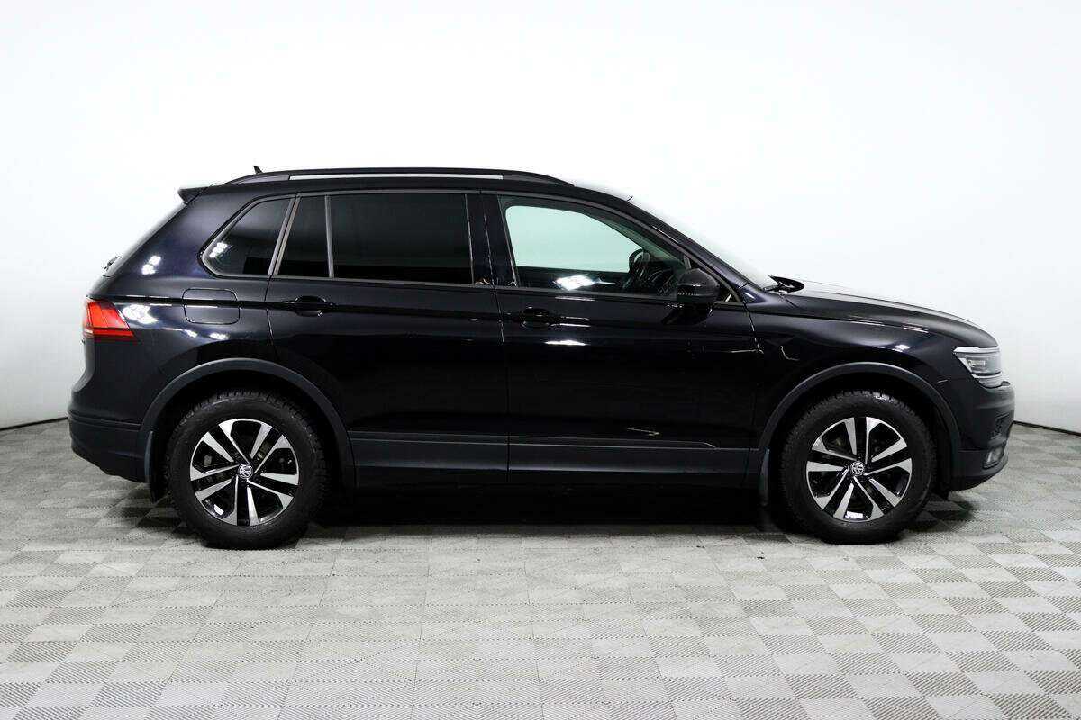 Volkswagen Tiguan, 2020 - фото №4