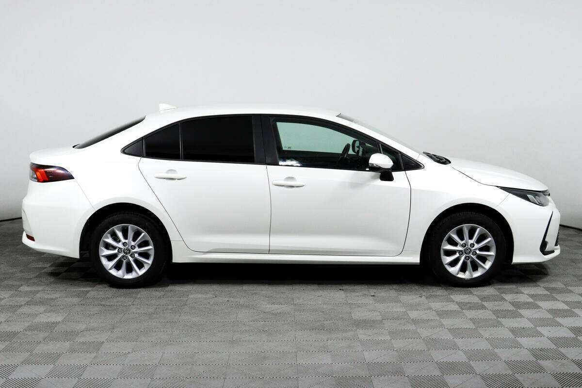 Toyota Corolla, 2021 - фото №4
