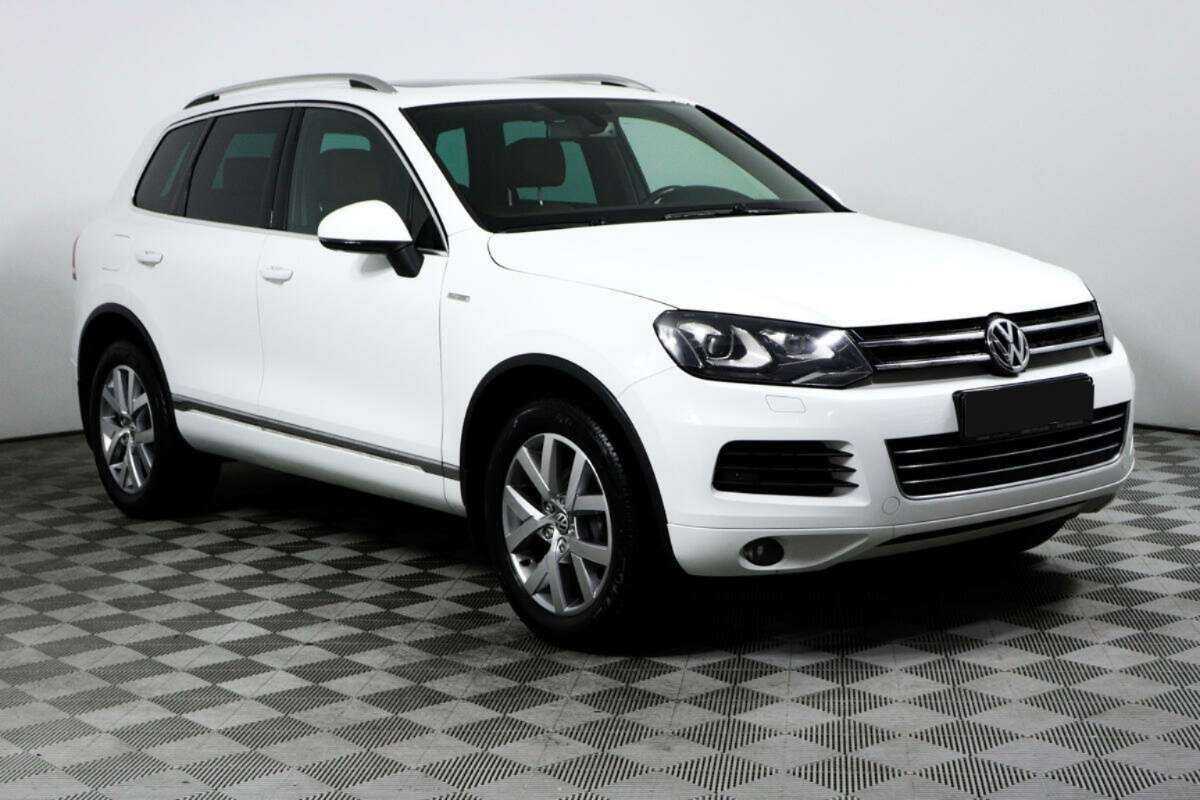 Volkswagen Touareg, 2013 - фото №3