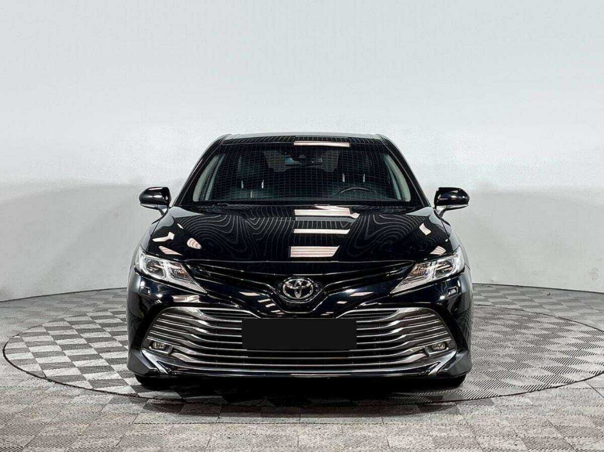 Toyota Camry, 2018