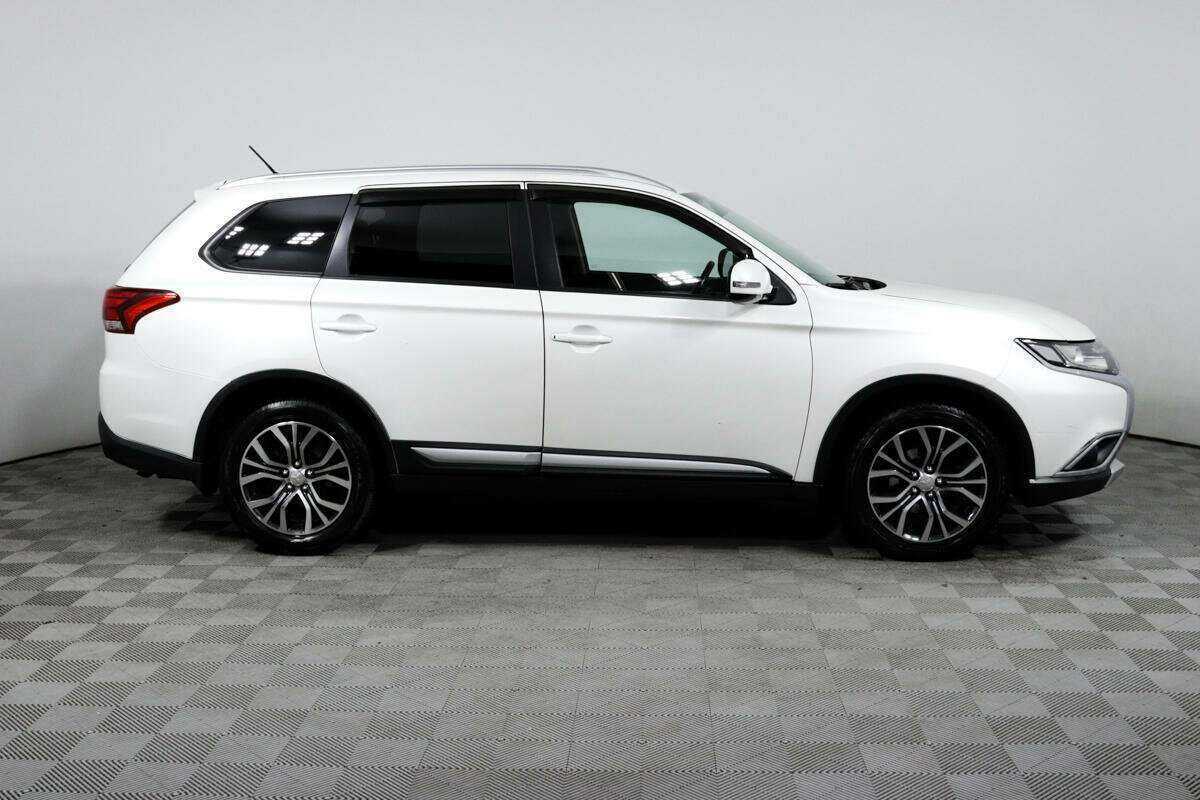 Mitsubishi Outlander, 2015 - фото №4
