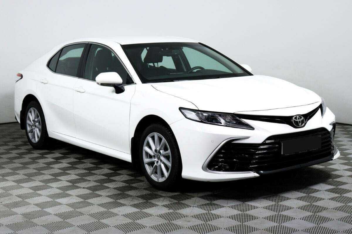 Toyota Camry, 2021 - фото №3