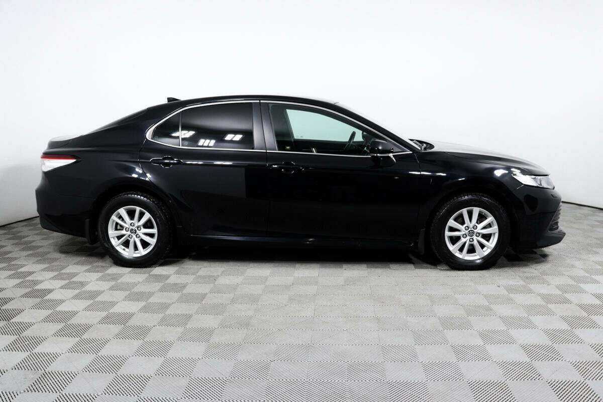 Toyota Camry, 2019 - фото №3