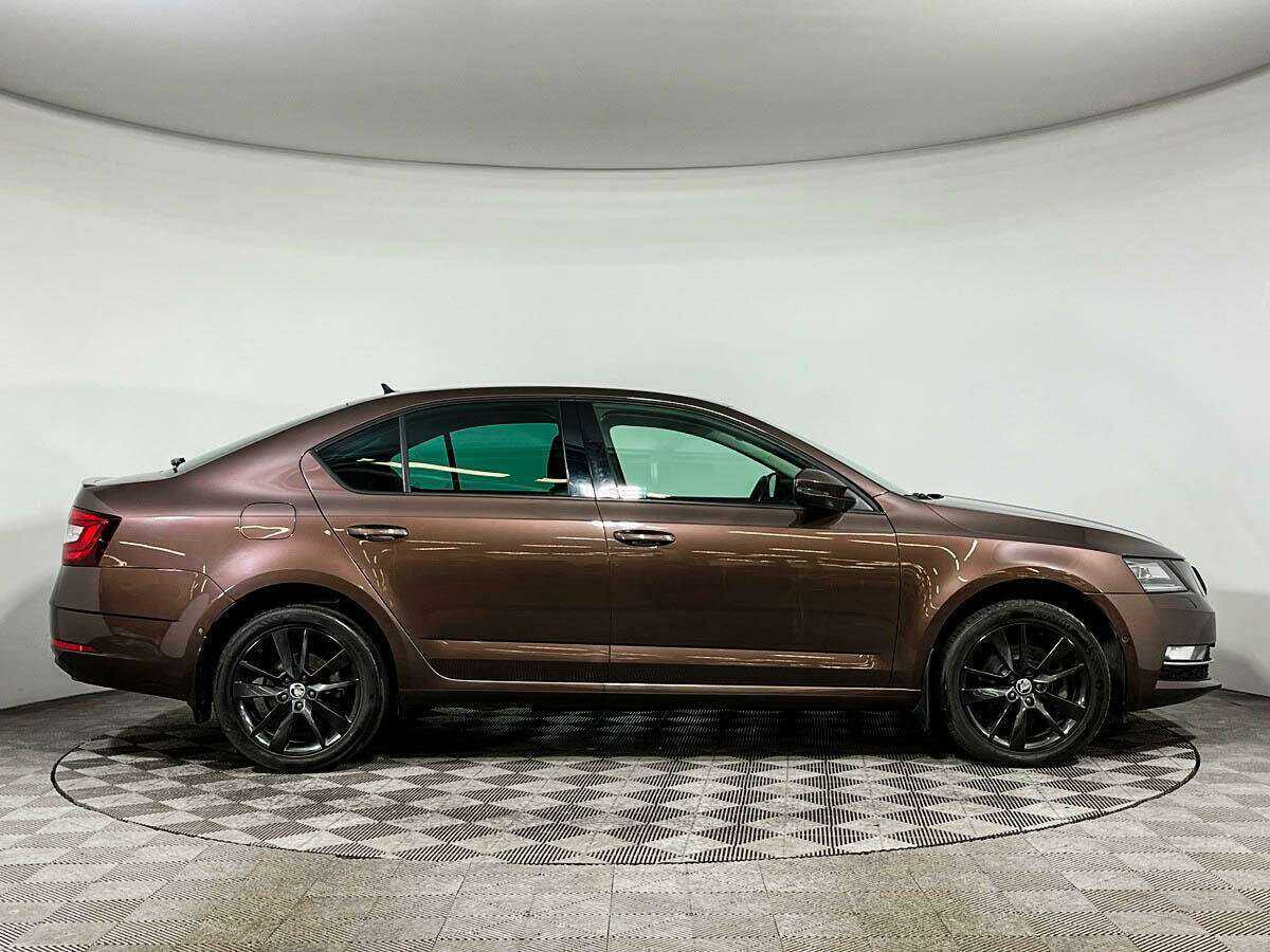 Skoda Octavia, 2018 - фото №4