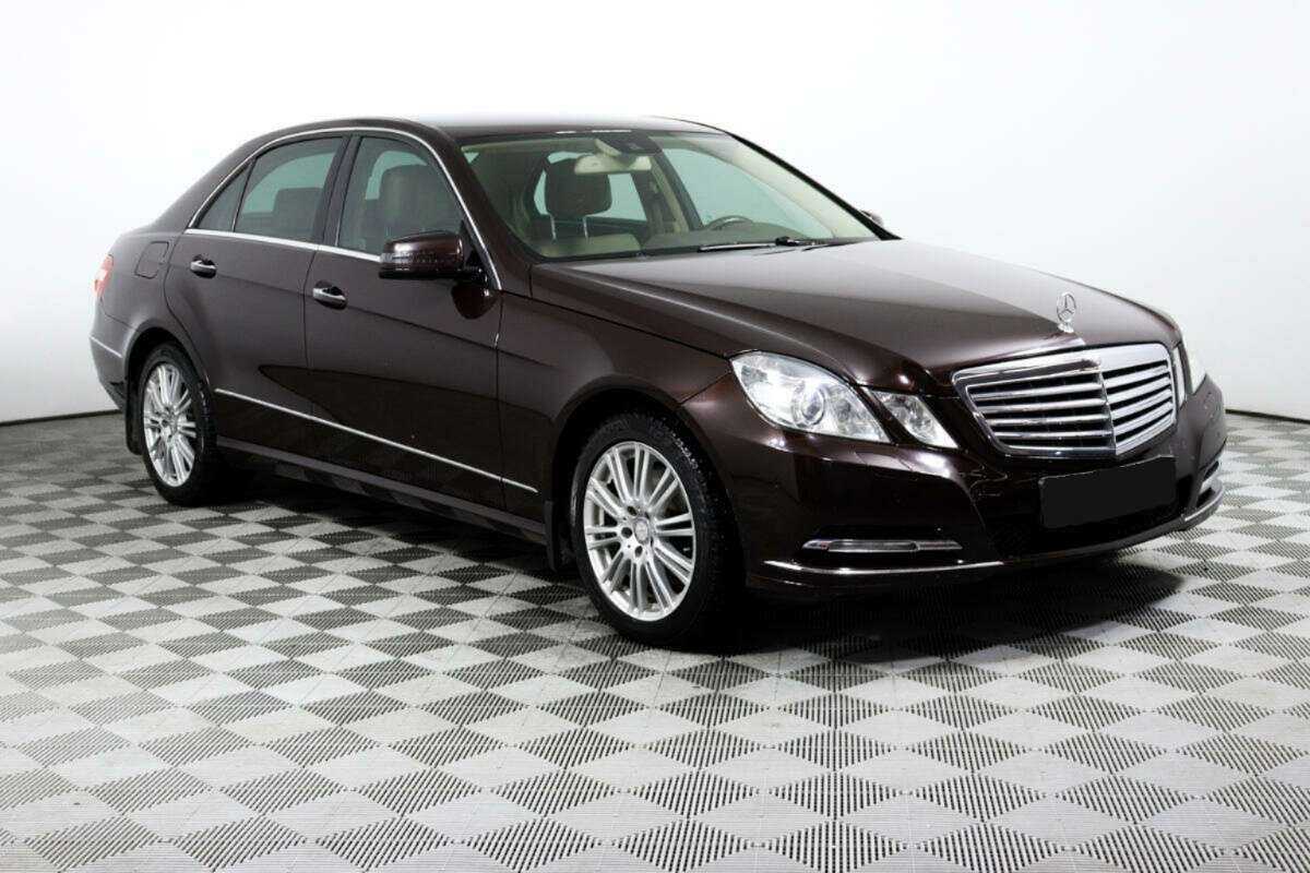 Mercedes-Benz E-Класс 350, 2012 - фото №3