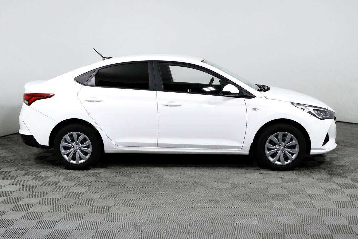 Hyundai Solaris, 2022 - фото №4