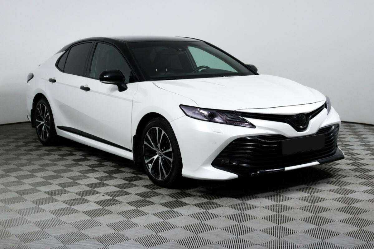 Toyota Camry, 2021 - фото №3