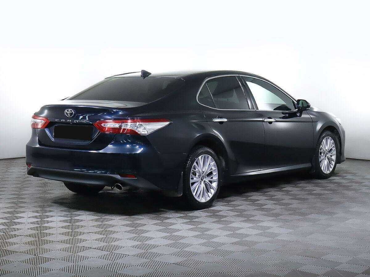 Toyota Camry, 2019 - фото №4