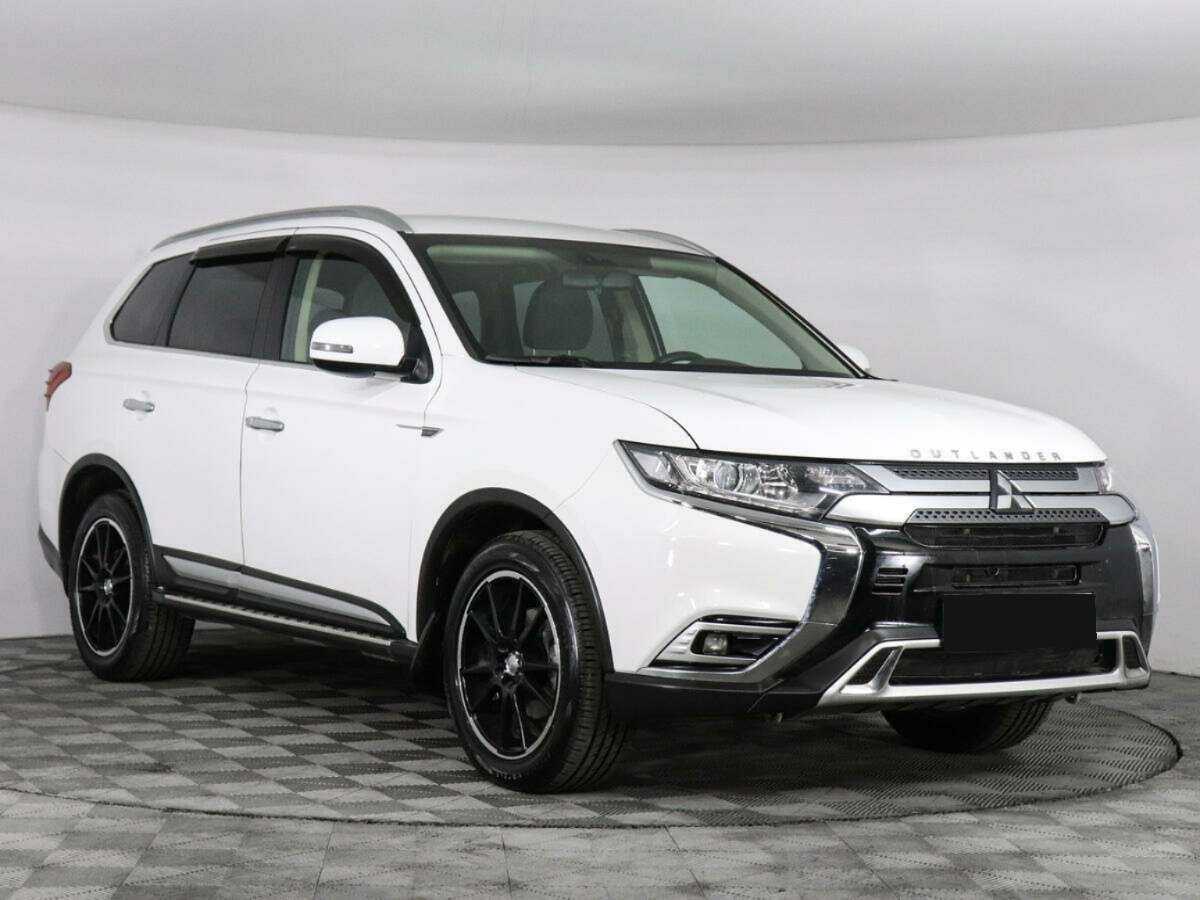Mitsubishi Outlander, 2020 - фото №3