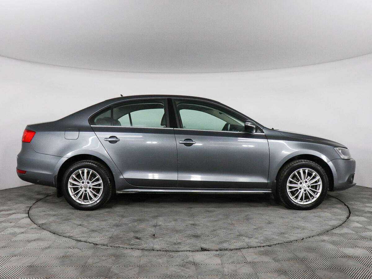 Volkswagen Jetta, 2013 - фото №4