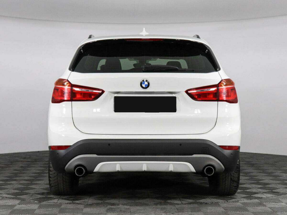 BMW X1 20i xDrive, 2017 - фото №4