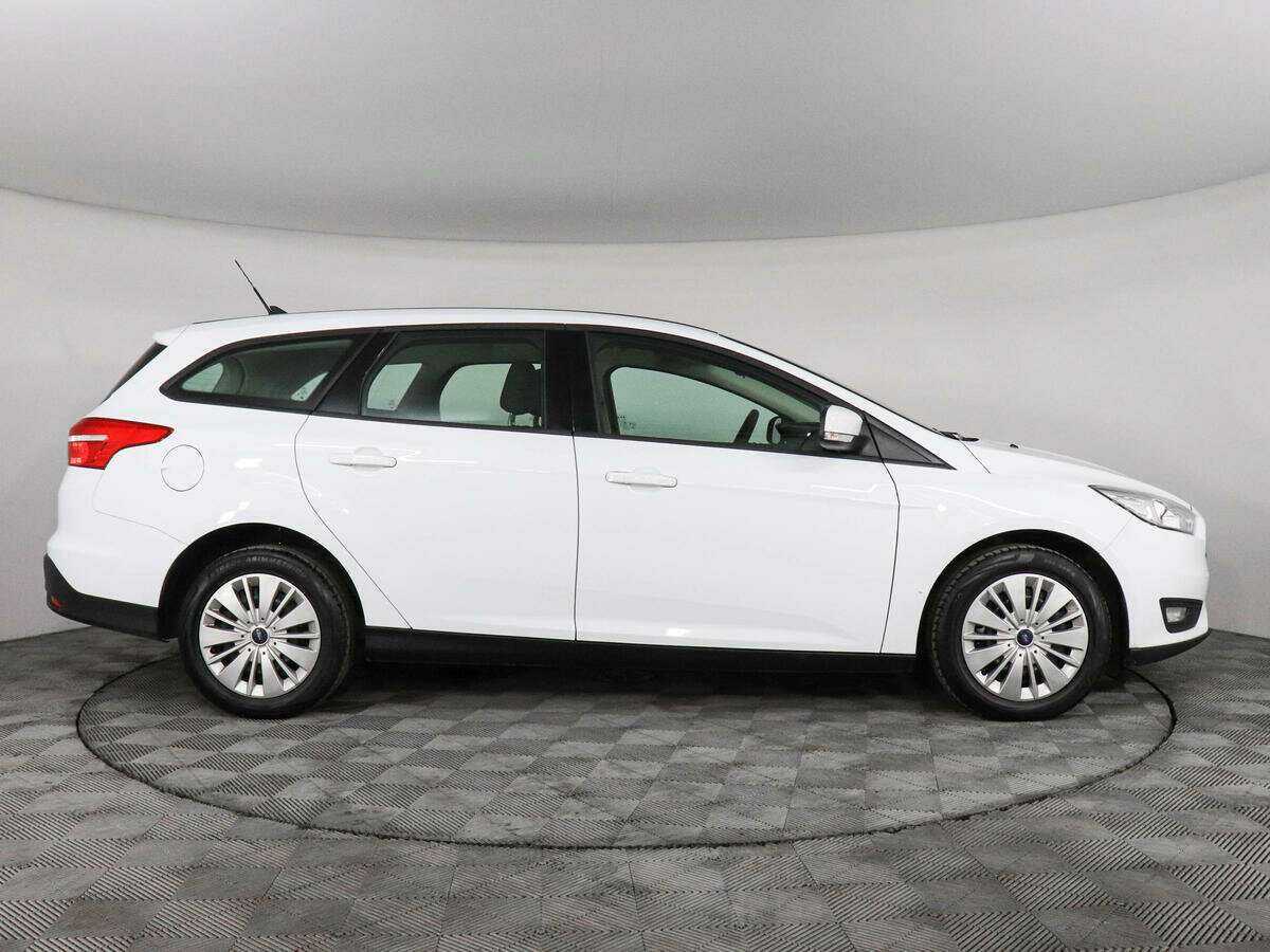 Ford Focus, 2018 - фото №4