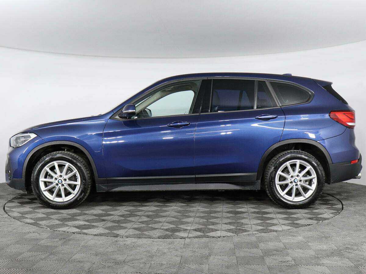 BMW X1 18i sDrive, 2021 - фото №4