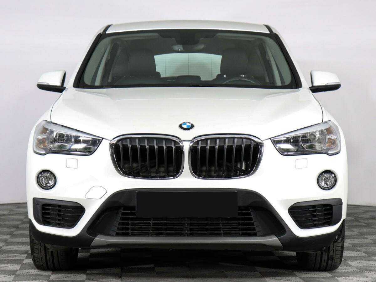 BMW X1 20i xDrive, 2016 - фото №3