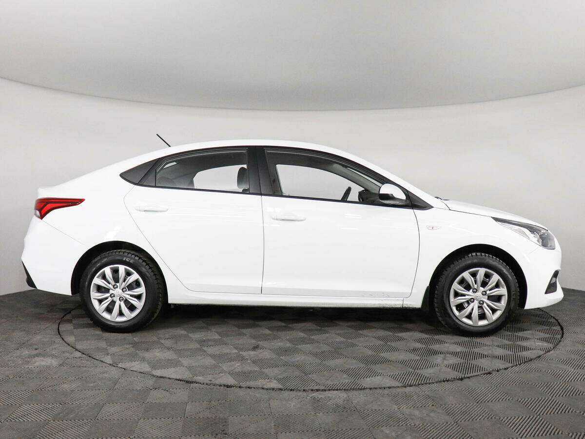 Hyundai Solaris, 2019 - фото №4