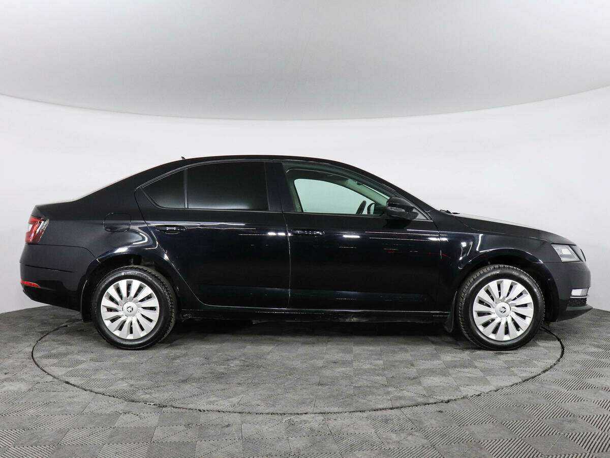 Skoda Octavia, 2018 - фото №4