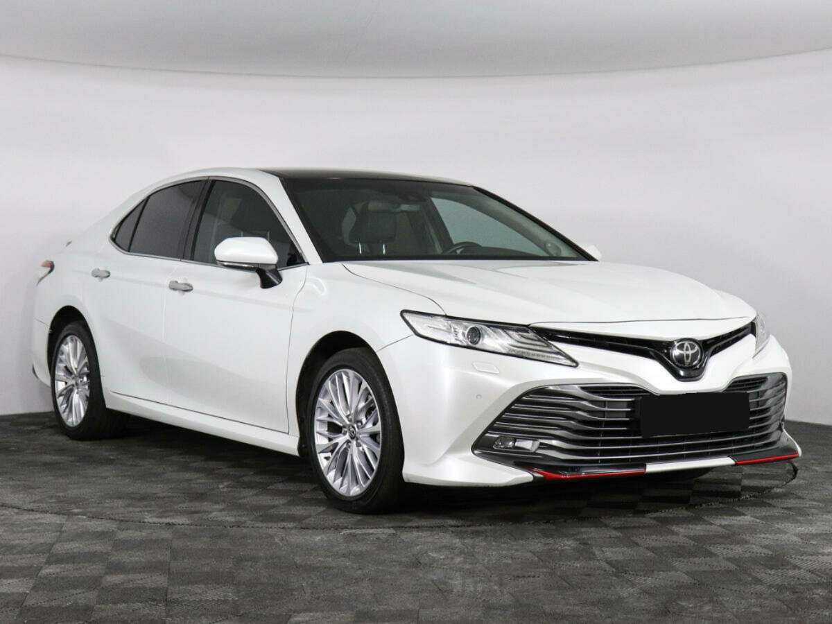 Toyota Camry, 2019 - фото №3