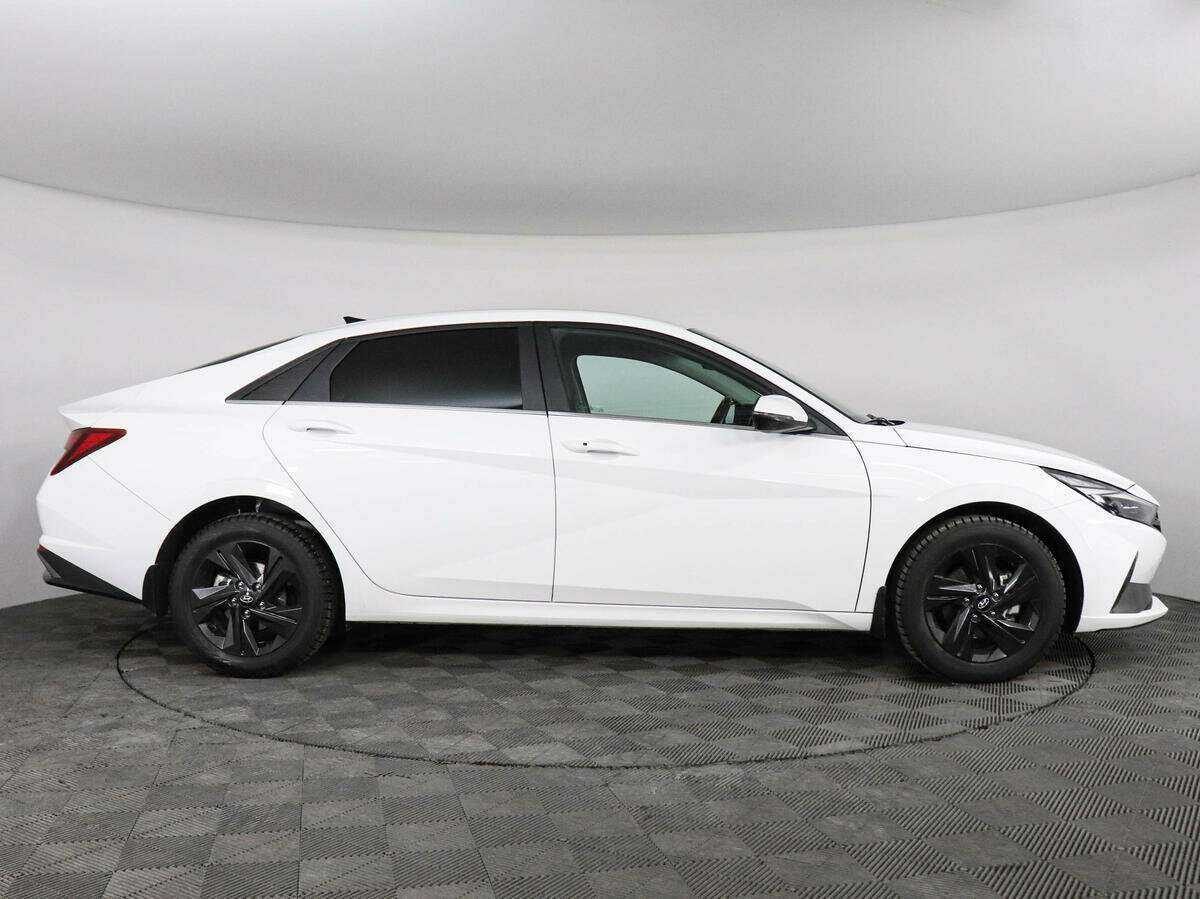 Hyundai Elantra, 2021 - фото №4