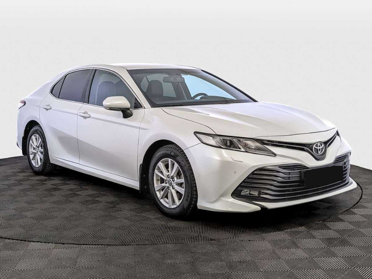 Toyota Camry, 2021 - фото №3