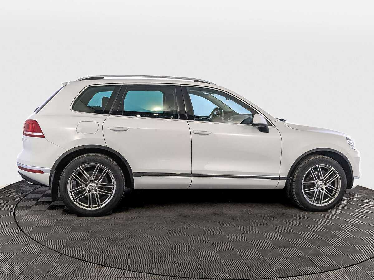 Volkswagen Touareg, 2017 - фото №4