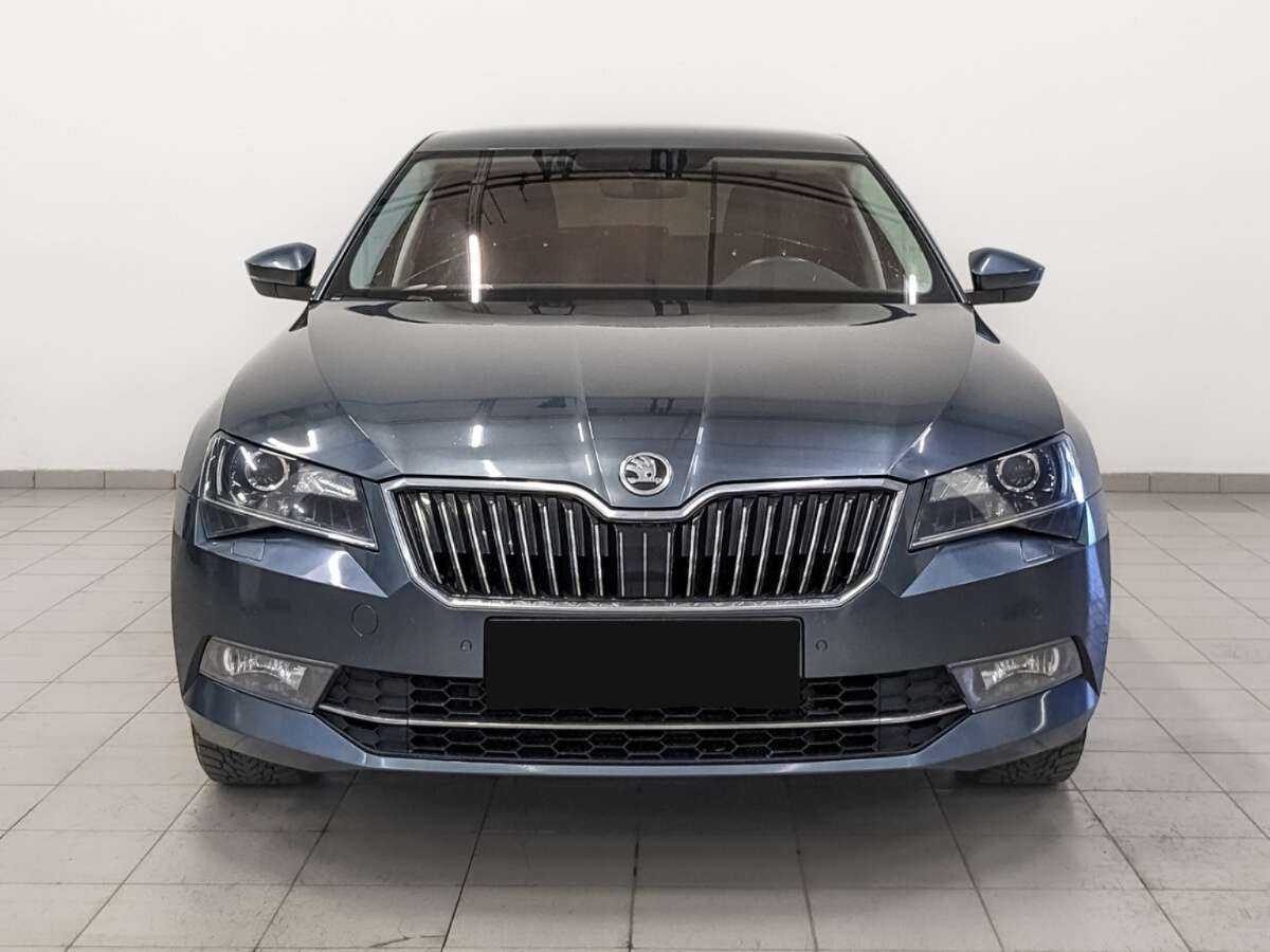Skoda Superb, 2017 - фото №2