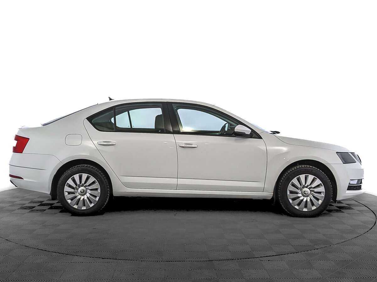 Skoda Octavia, 2020 - фото №4