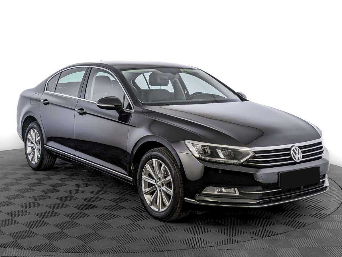 Volkswagen Passat, 2017 - фото №3