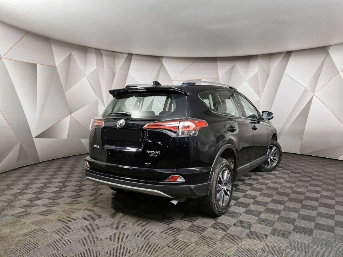 Toyota RAV4, 2018 - фото №2