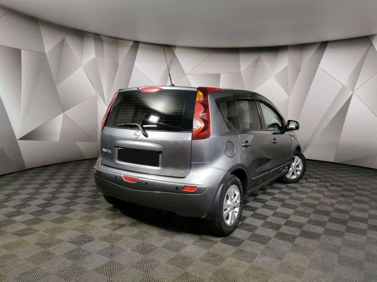 Nissan Note, 2012 - фото №2