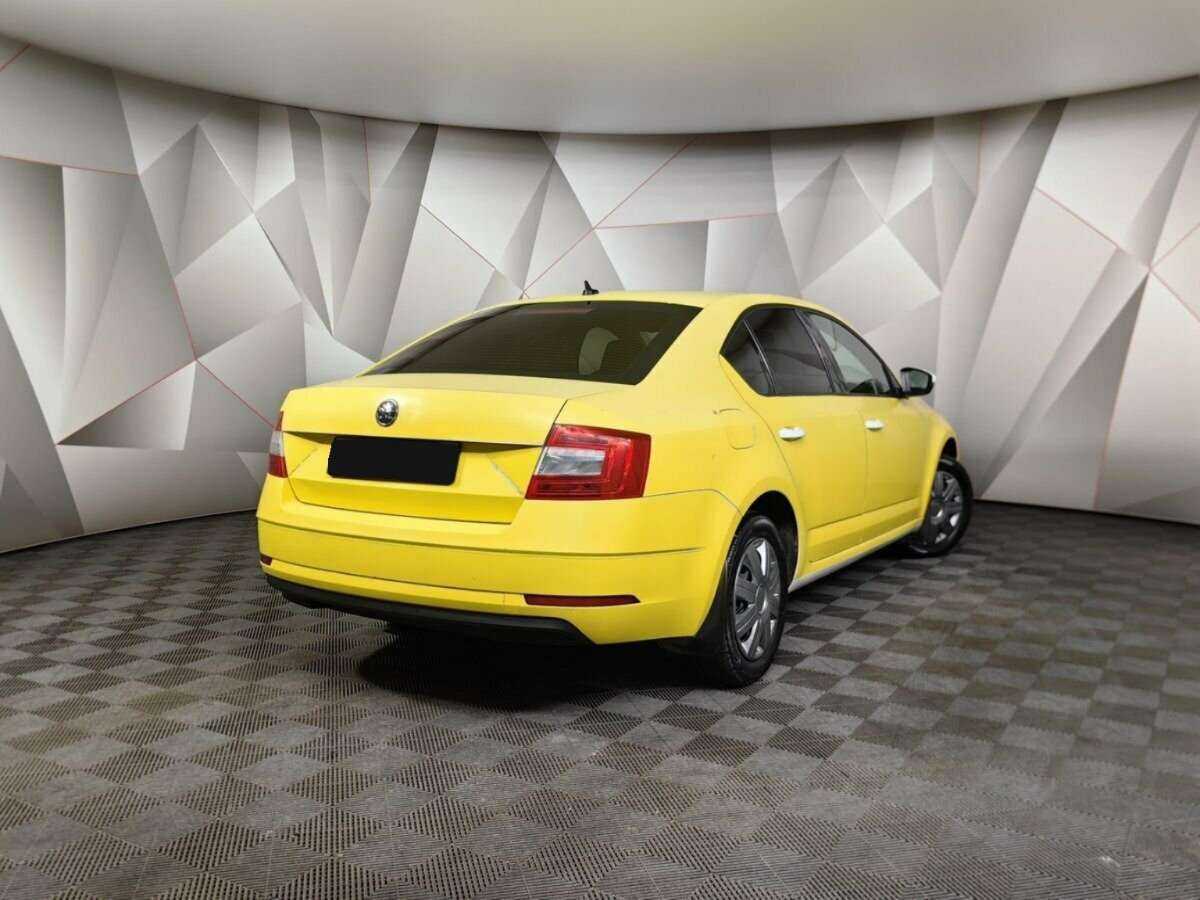 Skoda Octavia, 2019 - фото №2