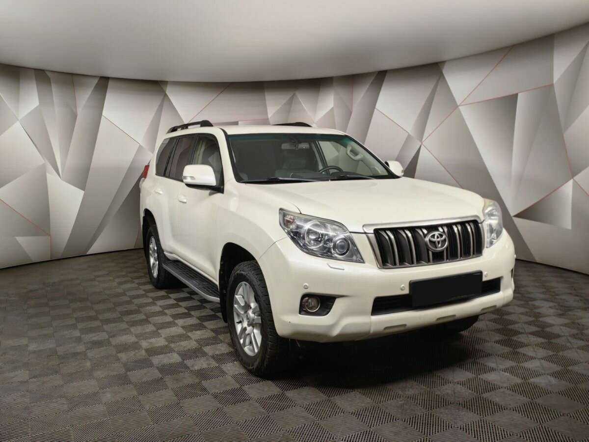 Toyota Land Cruiser Prado, 2012 - фото №3