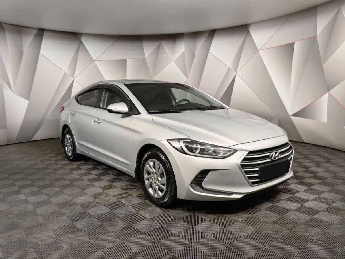 Hyundai Elantra, 2018 - фото №2