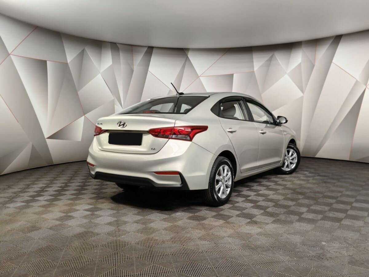 Hyundai Solaris, 2019 - фото №2