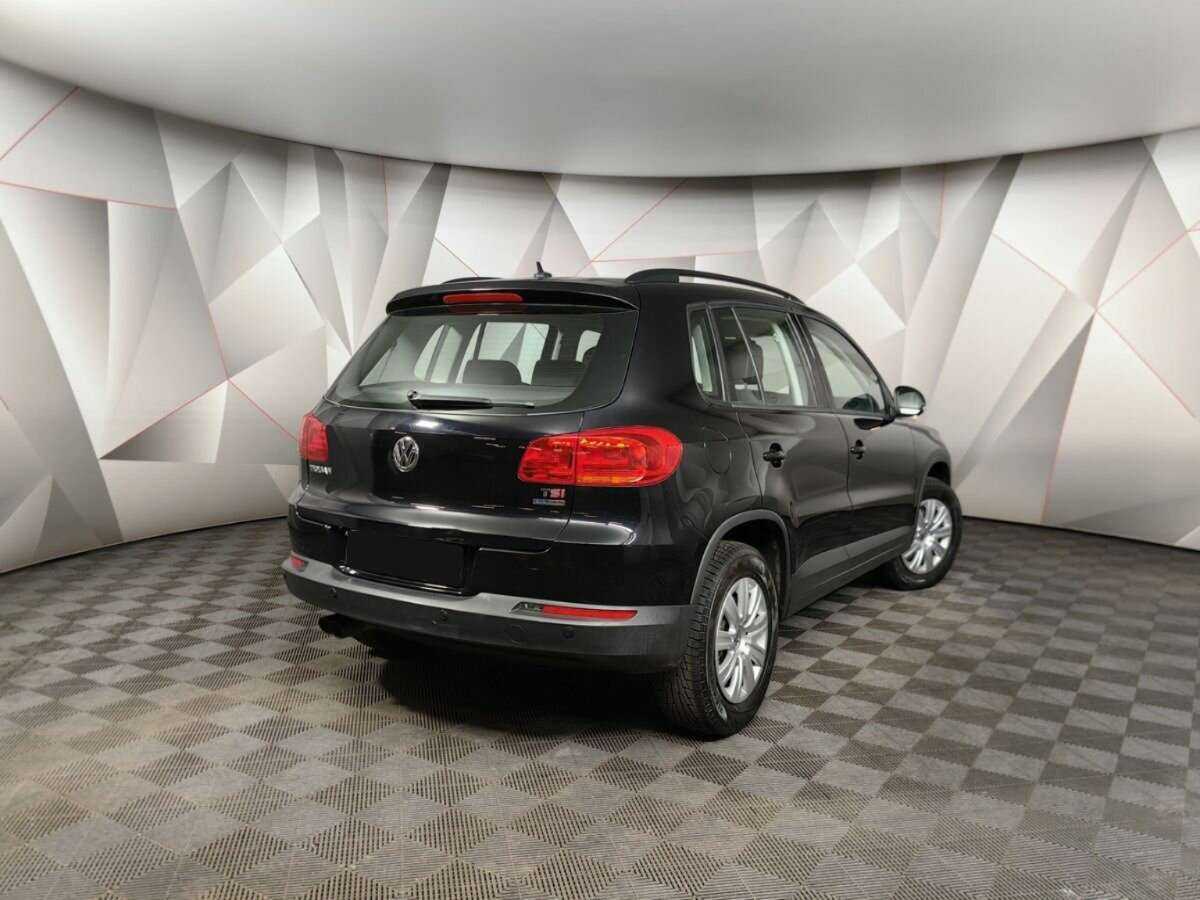 Volkswagen Tiguan, 2013 - фото №2