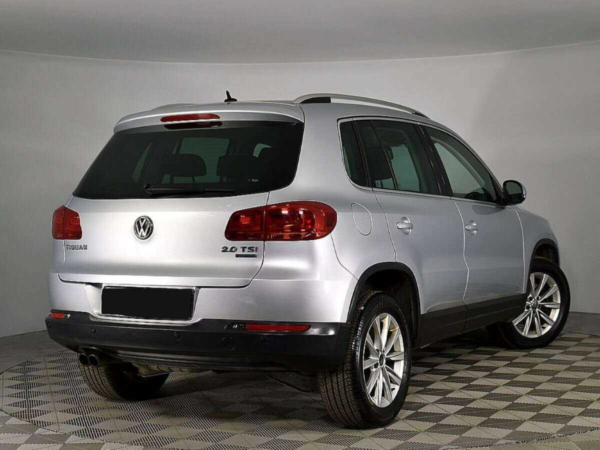 Volkswagen Tiguan, 2012 - фото №2