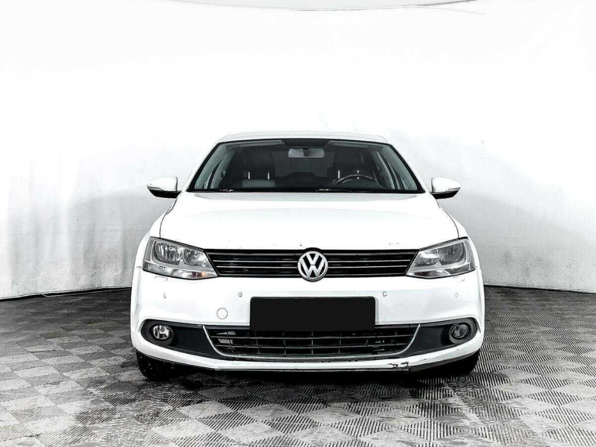 Volkswagen Jetta, 2013 - фото №2
