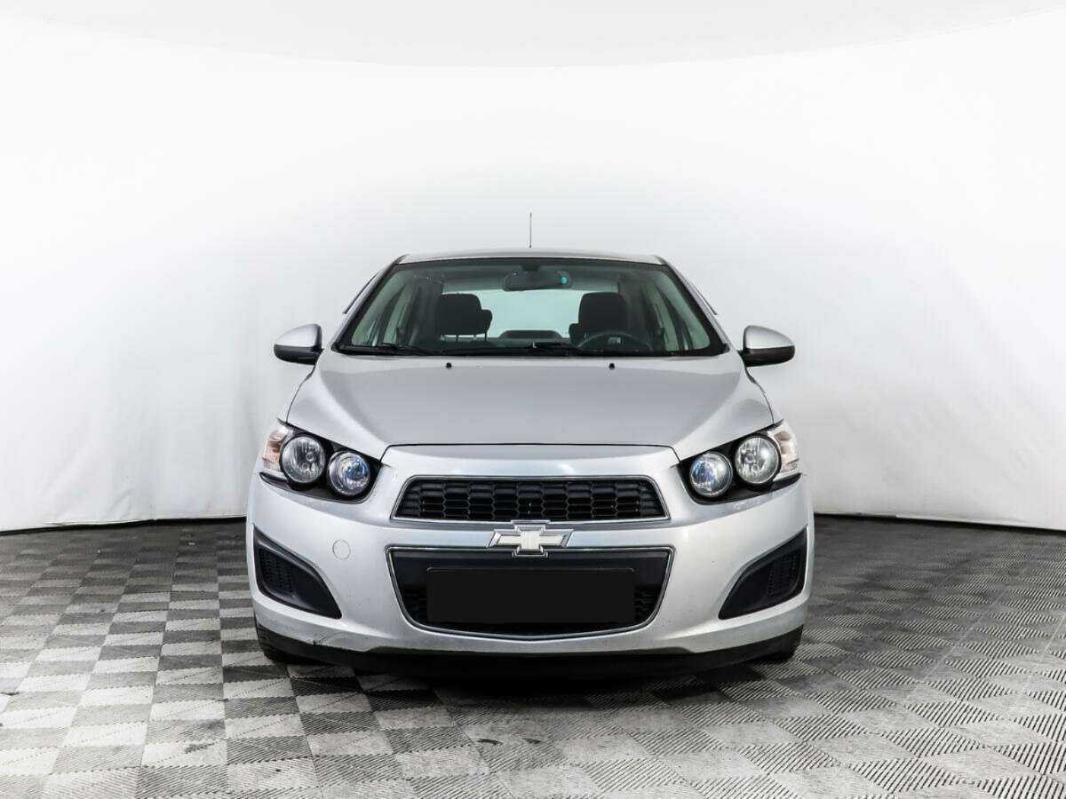 Chevrolet Aveo, 2013 - фото №2