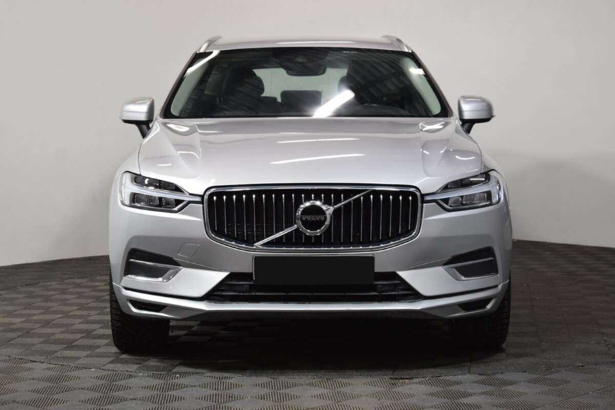 Volvo XC60, 2020 - фото №2