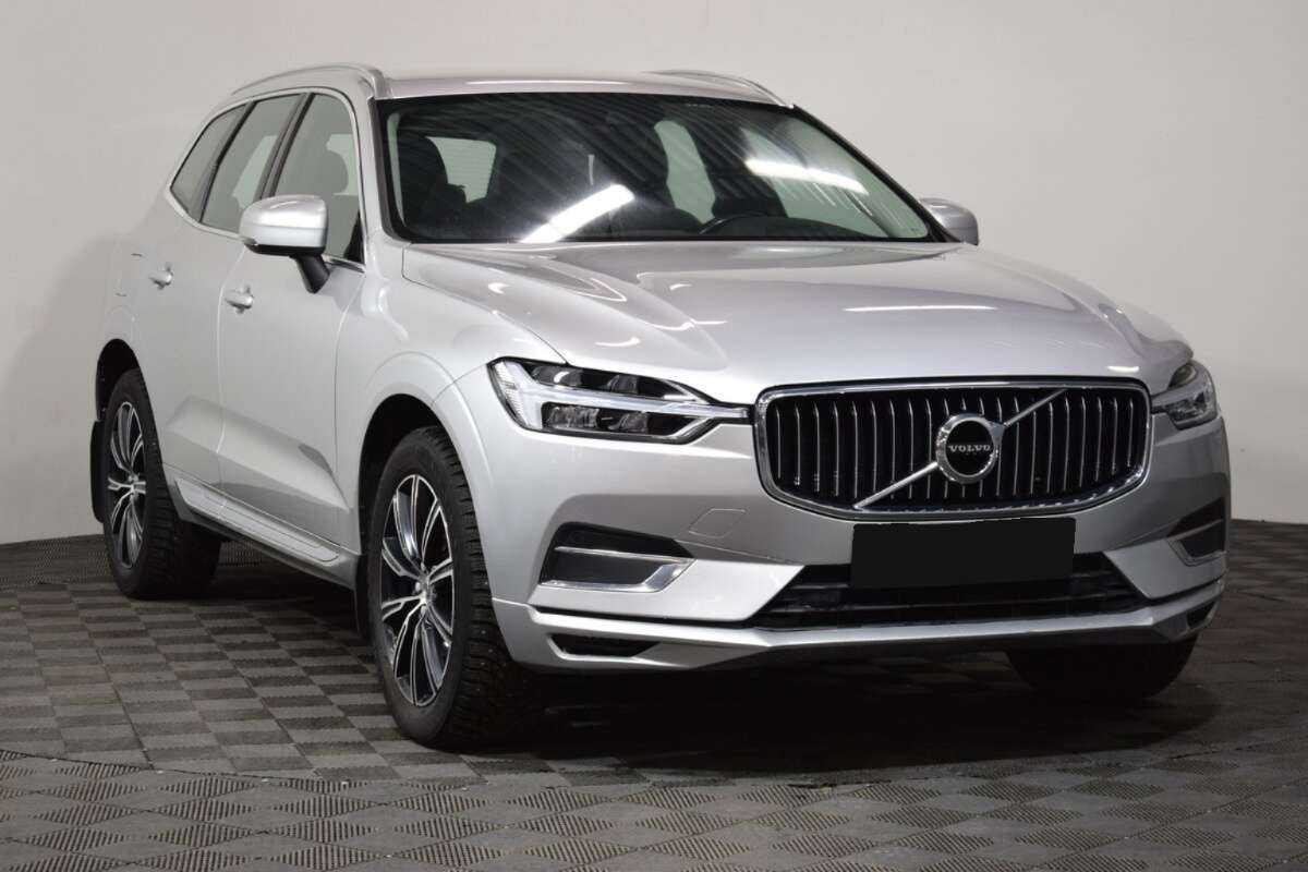 Volvo XC60, 2020 - фото №3