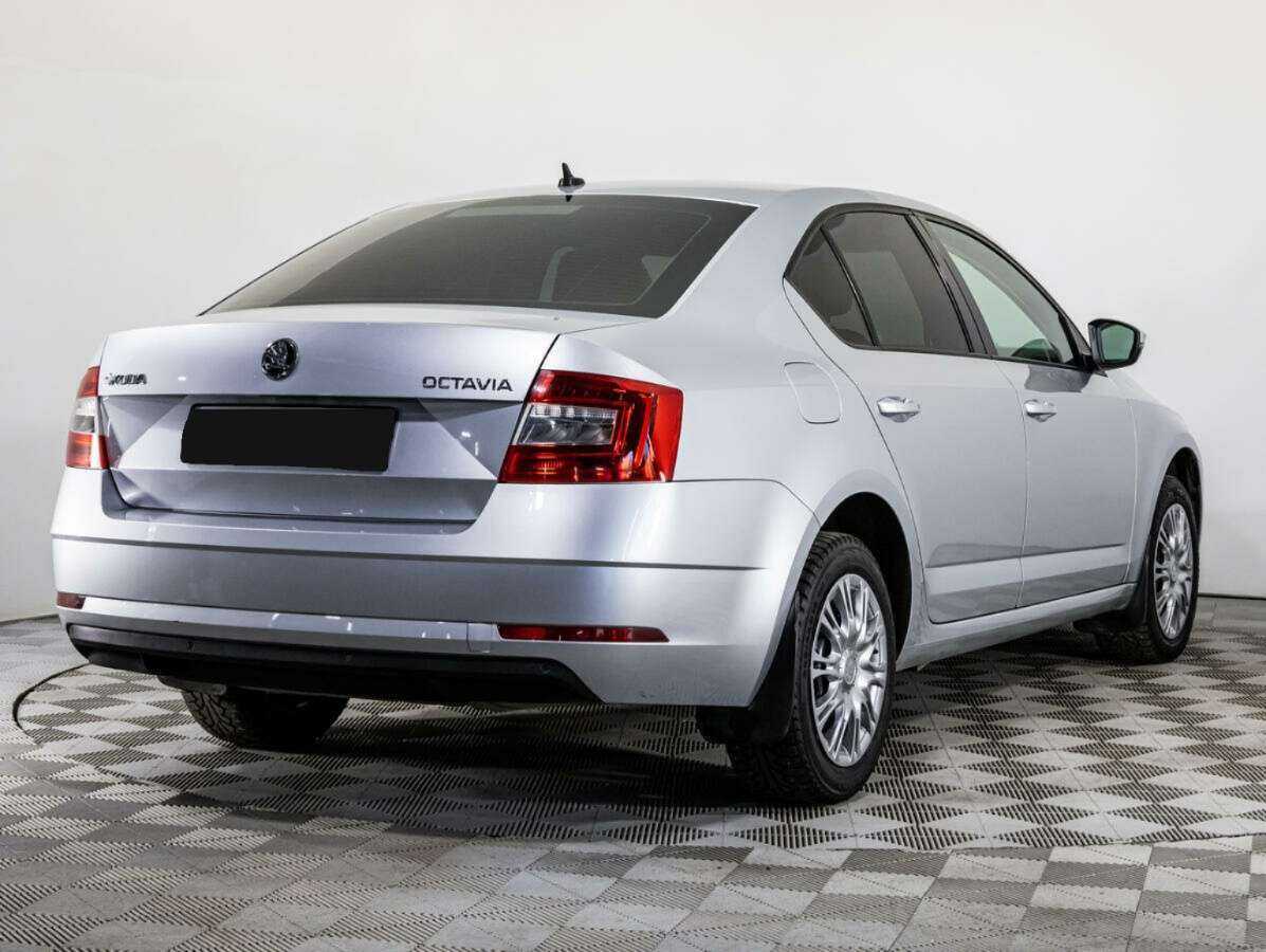 Skoda Octavia, 2018 - фото №4